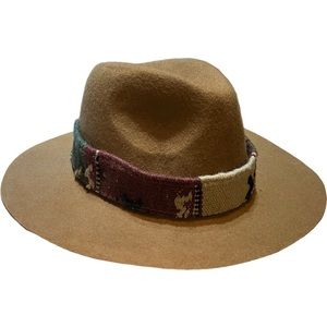 NWT Orijinal Turkish Kilim Wool Hat size 58cm